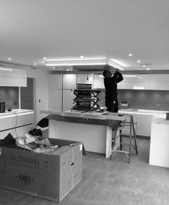 Light fitting install
