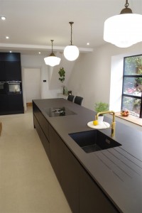 PRO3 Fusion Square gold and blanco subline sink anthracite on Dekton Domoos worktop
